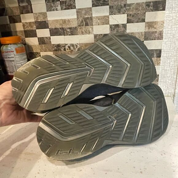 Brooks Tennis Shoes  - Picture 5 of 7